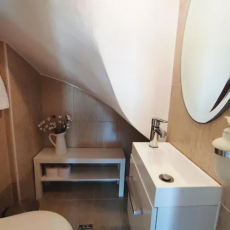 To Spiti - Pelion House