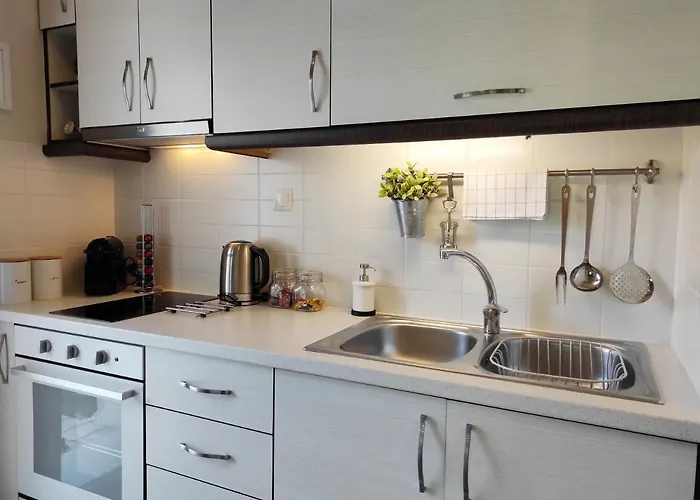 To Spiti - Pelion House カラ・ネラ