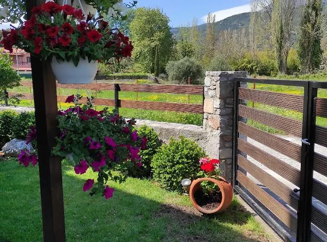 To Spiti - Pelion House カラ・ネラ