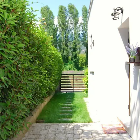 To Spiti - Pelion House * Kala Nera