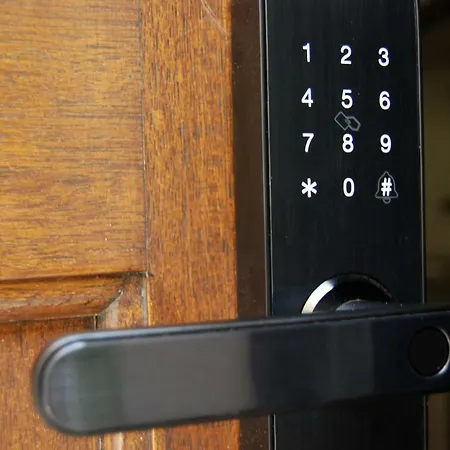 To Spiti - Pelion House * Kala Nera