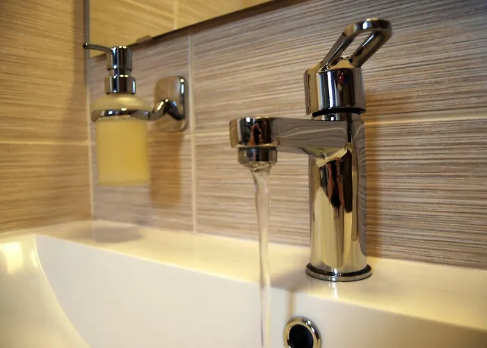 To Spiti - Pelion House * Kala Nera