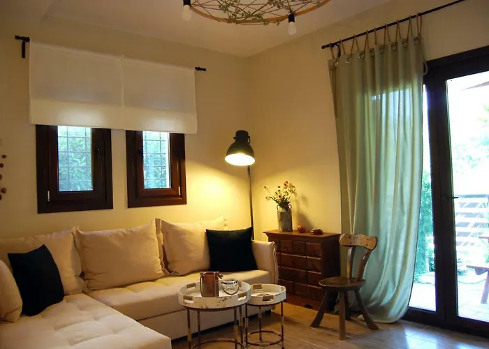 To Spiti - Pelion House *