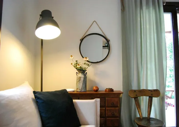 To Spiti - Pelion House *