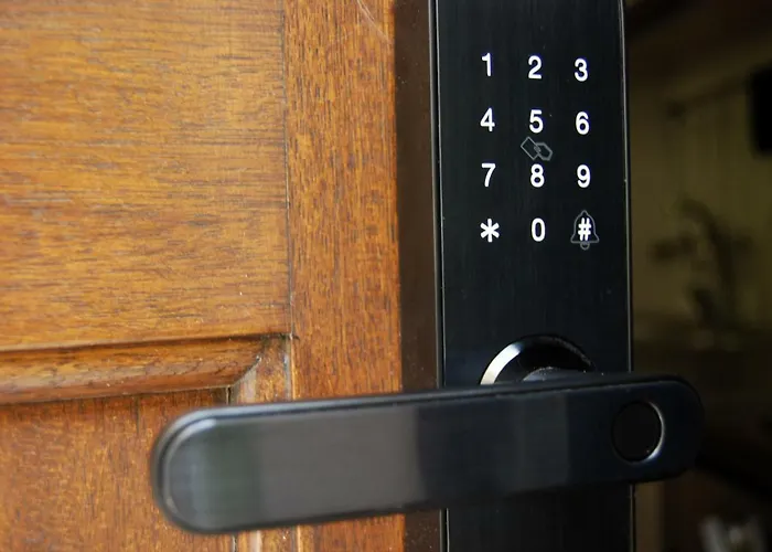 To Spiti - Pelion House * Kala Nera